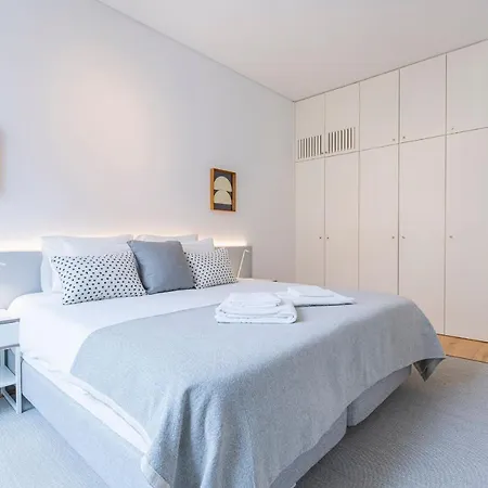 Spacious 1bdr In Santos By Lovelystay