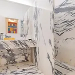 Modern Rustic Flat In Santos By Lovelystay דירה